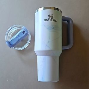 Stanley 40oz purple and blue tye dye Tumblr. Never used.